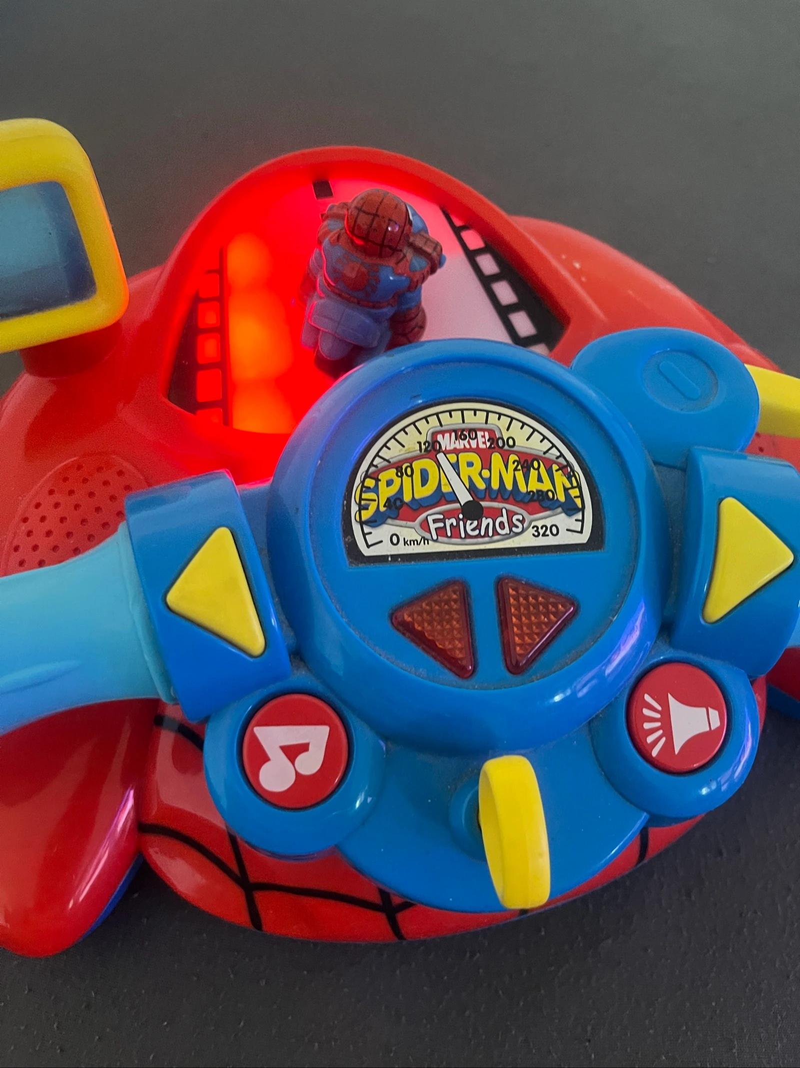 Interactieve muzikale Spider-Man Marvel motor + lichten Zeer goede staat – photo 4